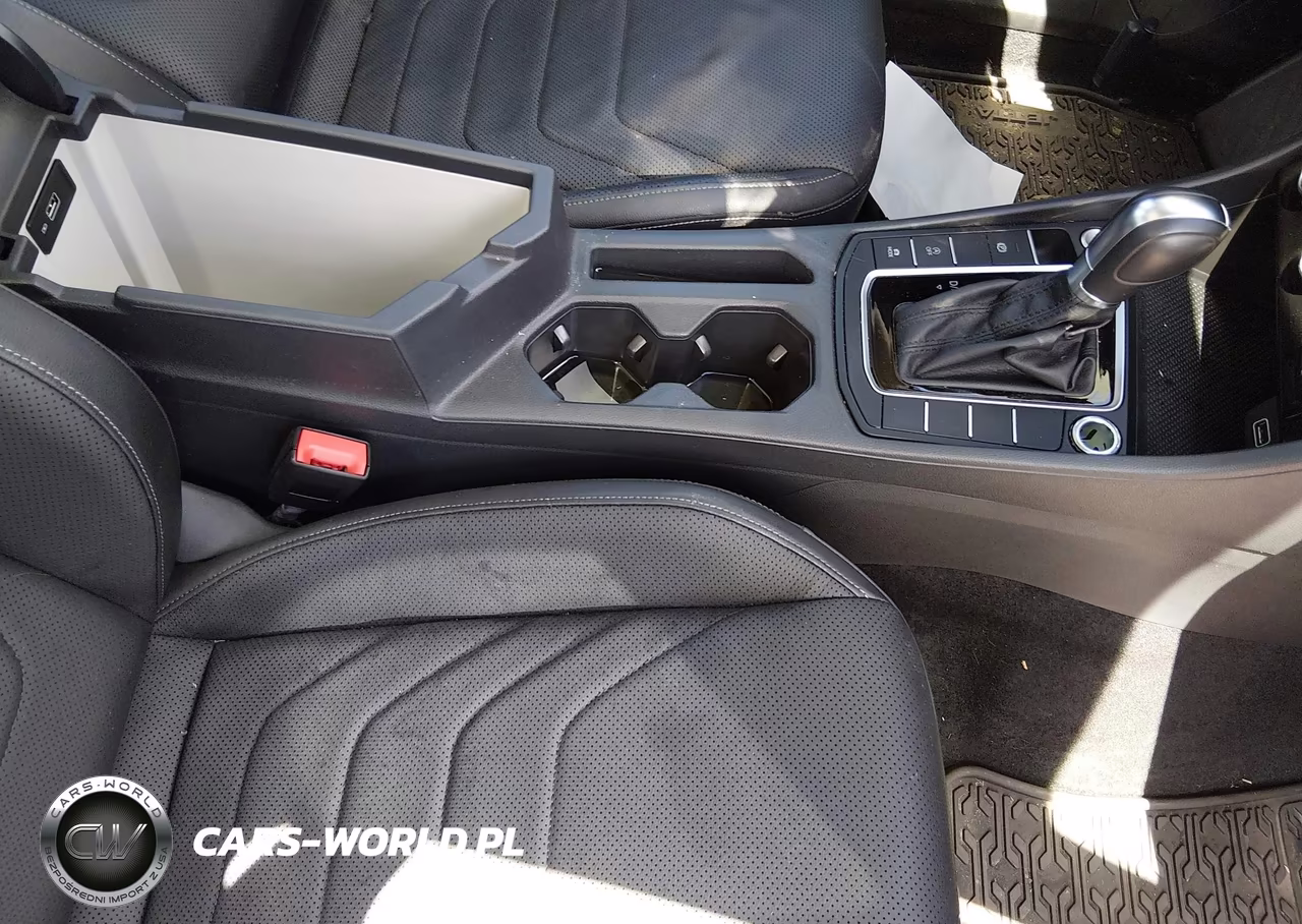 2019 Volkswagen Jetta 1.4T Sel Premium VIN:3VWGB7BU8KM273783 - 6