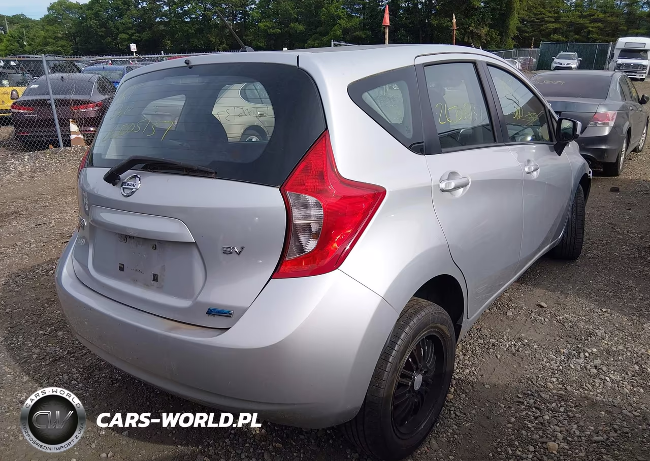2015 Nissan Versa Note S (Sr)-S Plus-Sl-Sr-Sv VIN:3N1CE2CP5FL394614 - 4