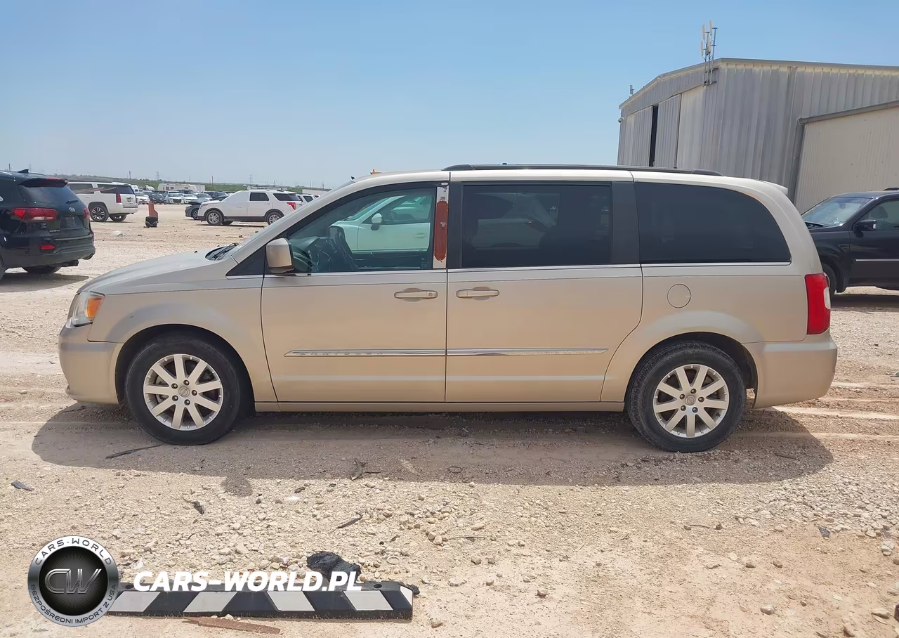 2016 Chrysler Town & Country Touring VIN:2C4RC1BG5GR157540 - 14