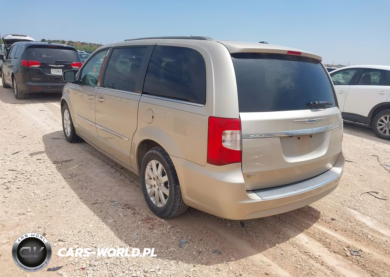 2016 Chrysler Town & Country Touring VIN:2C4RC1BG5GR157540 - 3