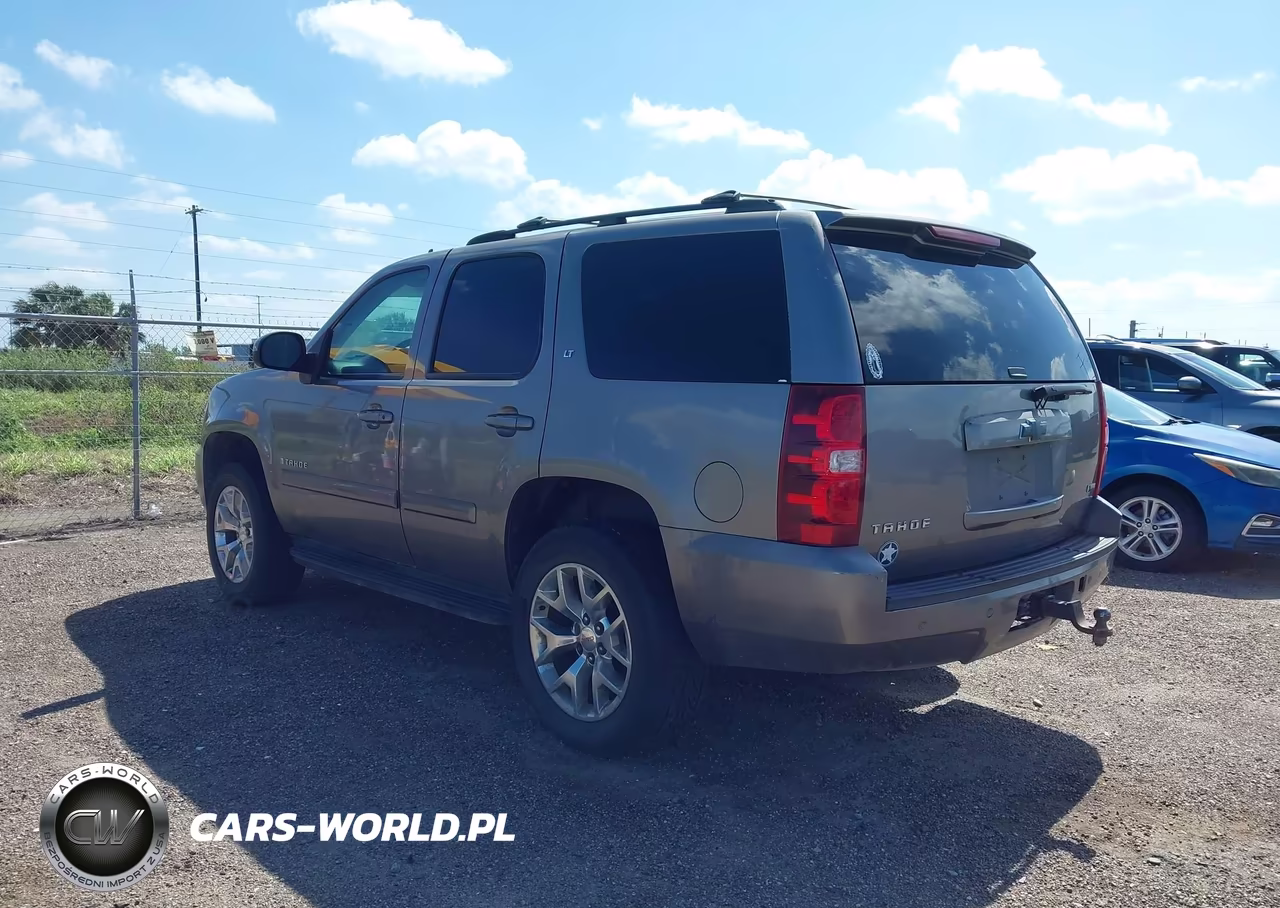 2007 Chevrolet Tahoe Lt VIN:1GNFK13067R111946 - 3