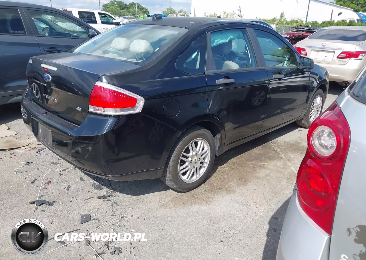 2009 Ford Focus Se VIN:1FAHP35N89W214299 - 4