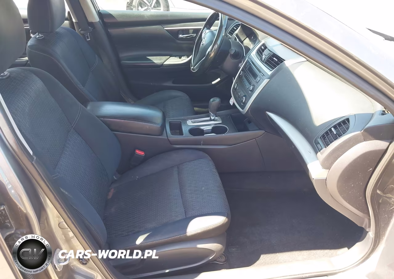 2017 Nissan Altima 2.5 VIN:1N4AL3AP2HC180607 - 5