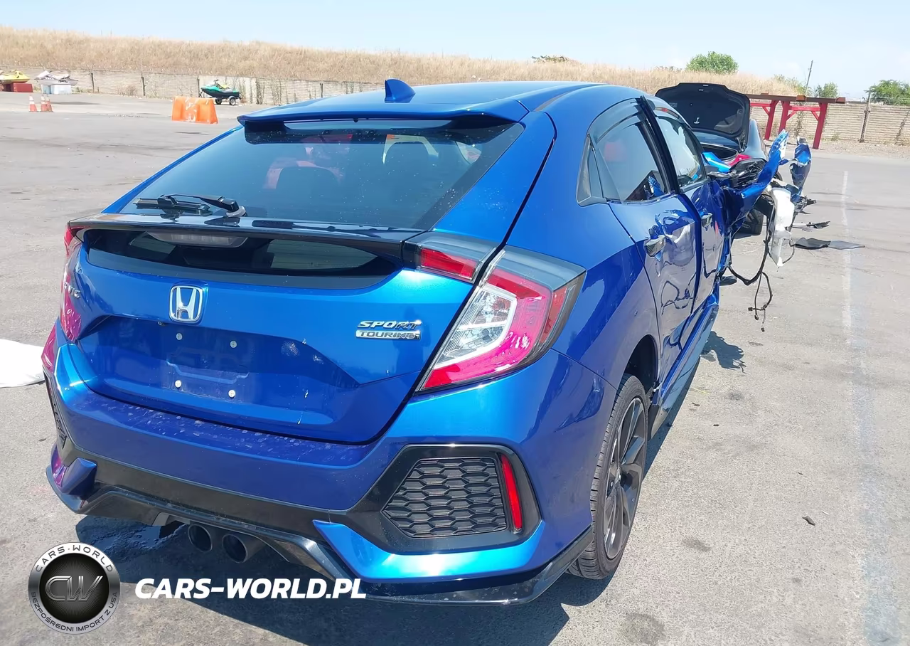 2017 Honda Civic Sport Touring VIN:SHHFK7H91HU428901 - 4