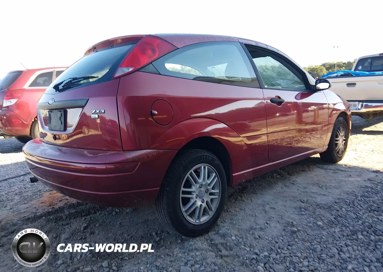 2005 Ford Focus Zx3 VIN:3FAFP31N15R144364 - 4