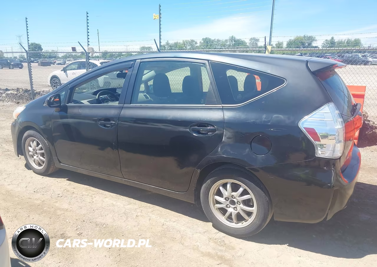 2015 Toyota Prius V Two VIN:JTDZN3EU2FJ033414 - 14