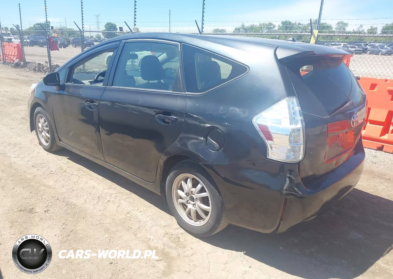 2015 Toyota Prius V Two VIN:JTDZN3EU2FJ033414 - 3