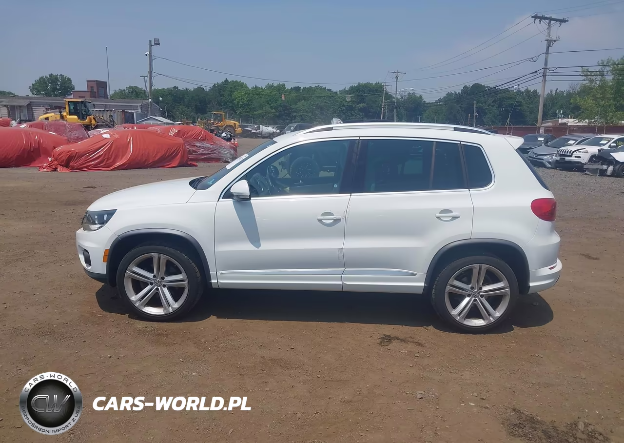 2016 Volkswagen Tiguan R-Line VIN:WVGBV7AX0GW094236 - 14