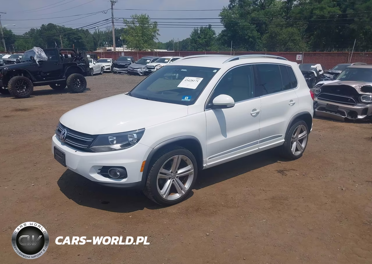 2016 Volkswagen Tiguan R-Line VIN:WVGBV7AX0GW094236 - 2