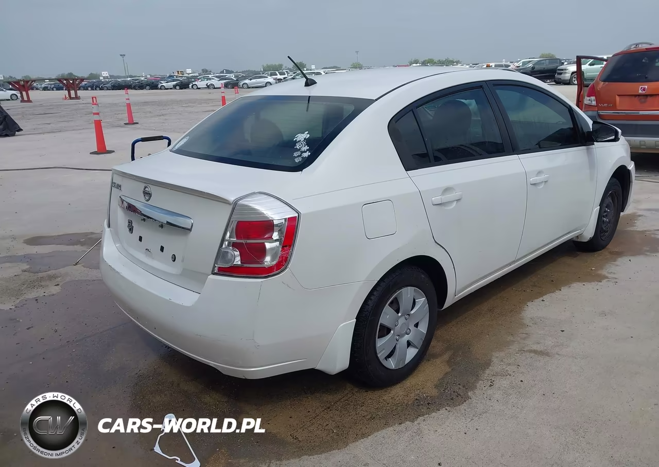 2010 Nissan Sentra 2.0 VIN:3N1AB6APXAL663077 - 4