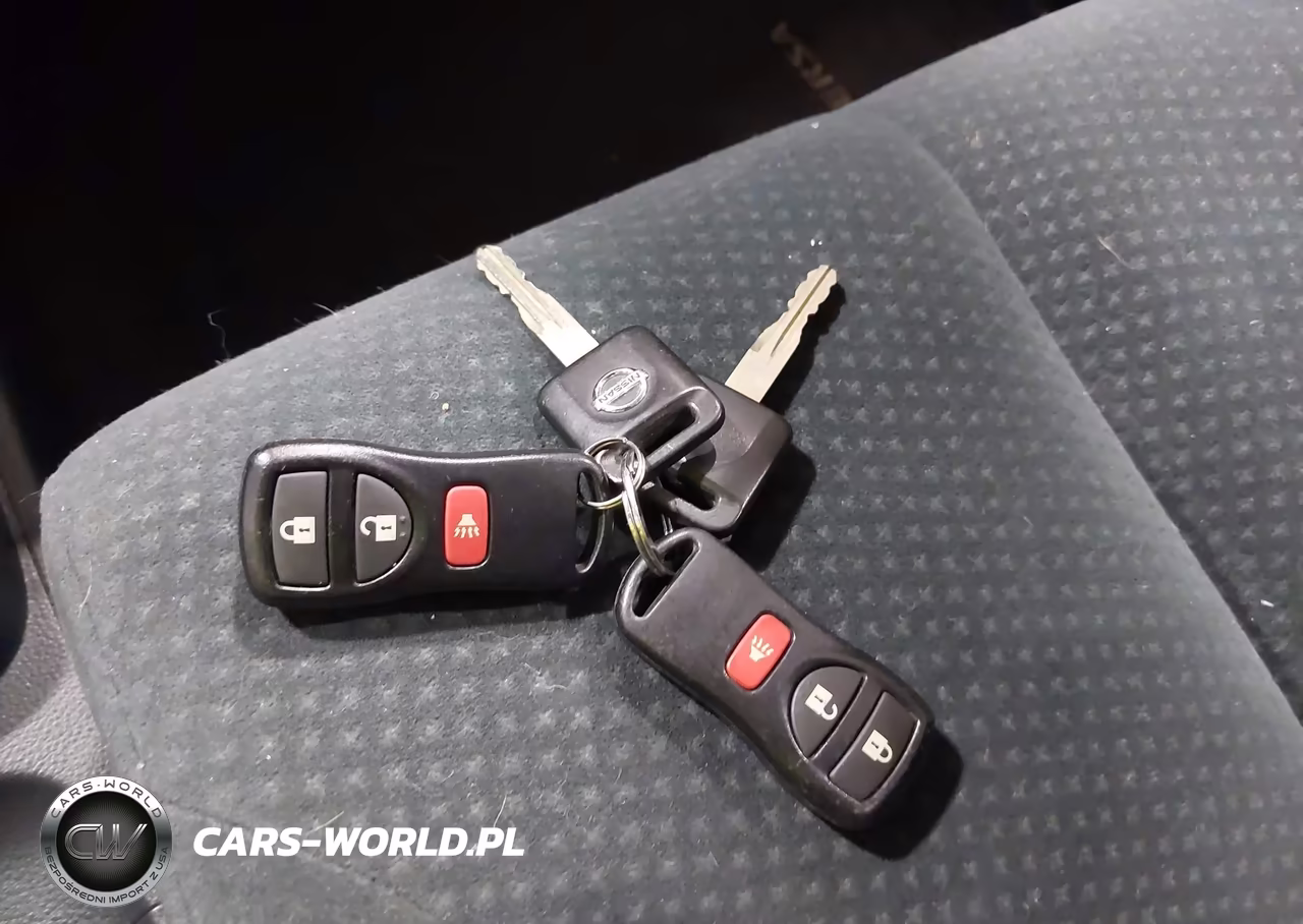 2010 Nissan Versa 1.8S VIN:3N1BC1CP1AL444803 - 11