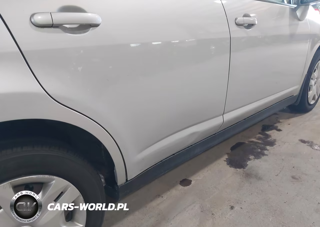 2010 Nissan Versa 1.8S VIN:3N1BC1CP1AL444803 - 13
