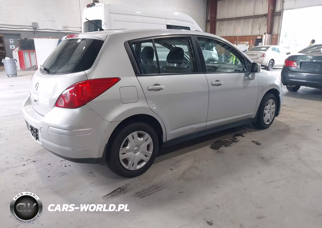 2010 Nissan Versa 1.8S VIN:3N1BC1CP1AL444803 - 4