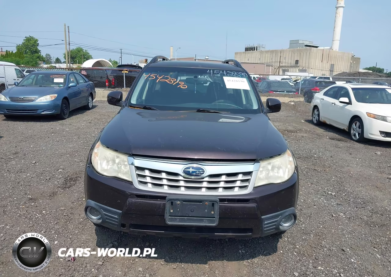 2013 Subaru Forester 2.5X Premium VIN:JF2SHADC1DH446002 - 6