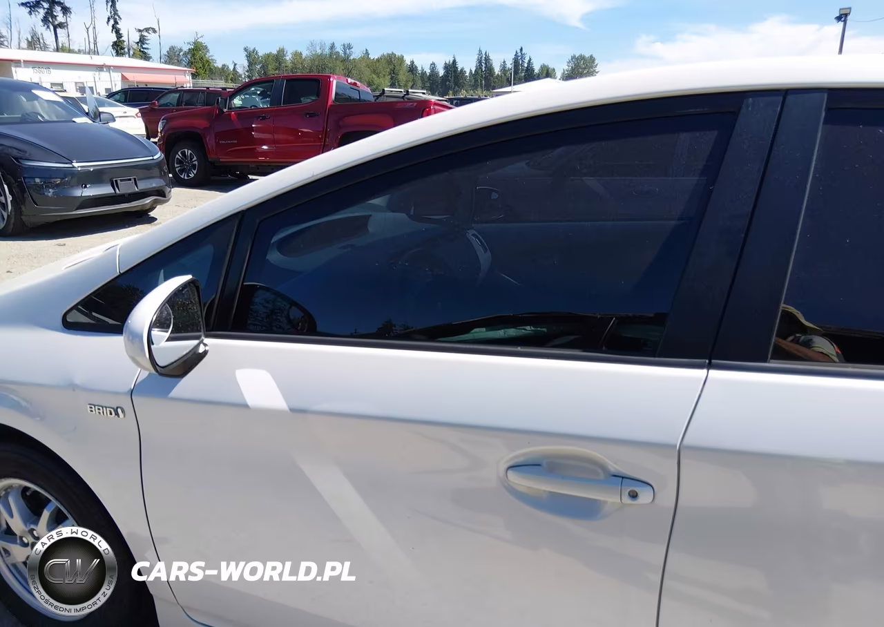 2011 Toyota Prius Four VIN:JTDKN3DU4B5312806 - 14