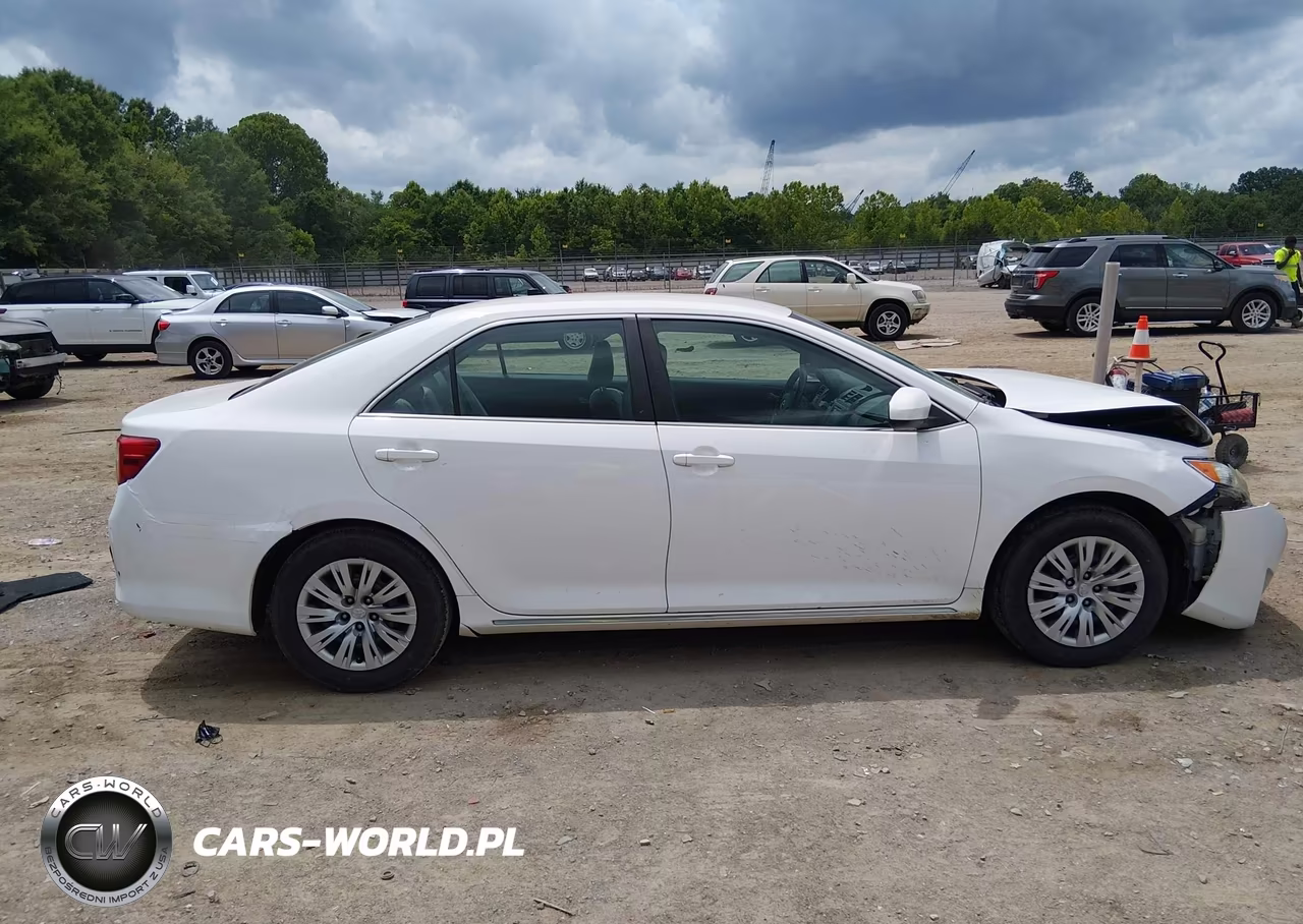 2013 Toyota Camry Le VIN:4T1BF1FK6DU254487 - 13