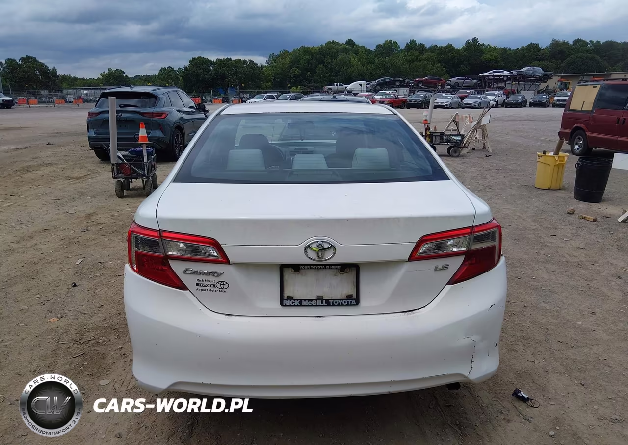 2013 Toyota Camry Le VIN:4T1BF1FK6DU254487 - 16