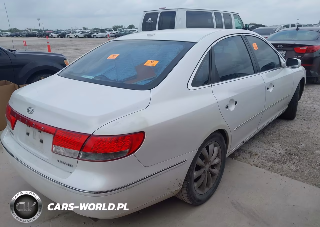 2007 Hyundai Azera VIN:KMHFC46F77A201494 - 4