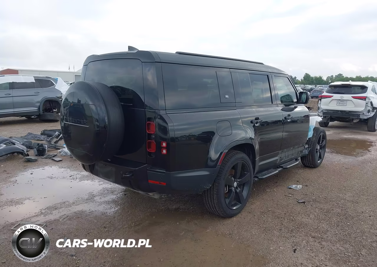 2024 Land Rover Defender 130 P400 S VIN:SALEJFEU3R2313314 - 4