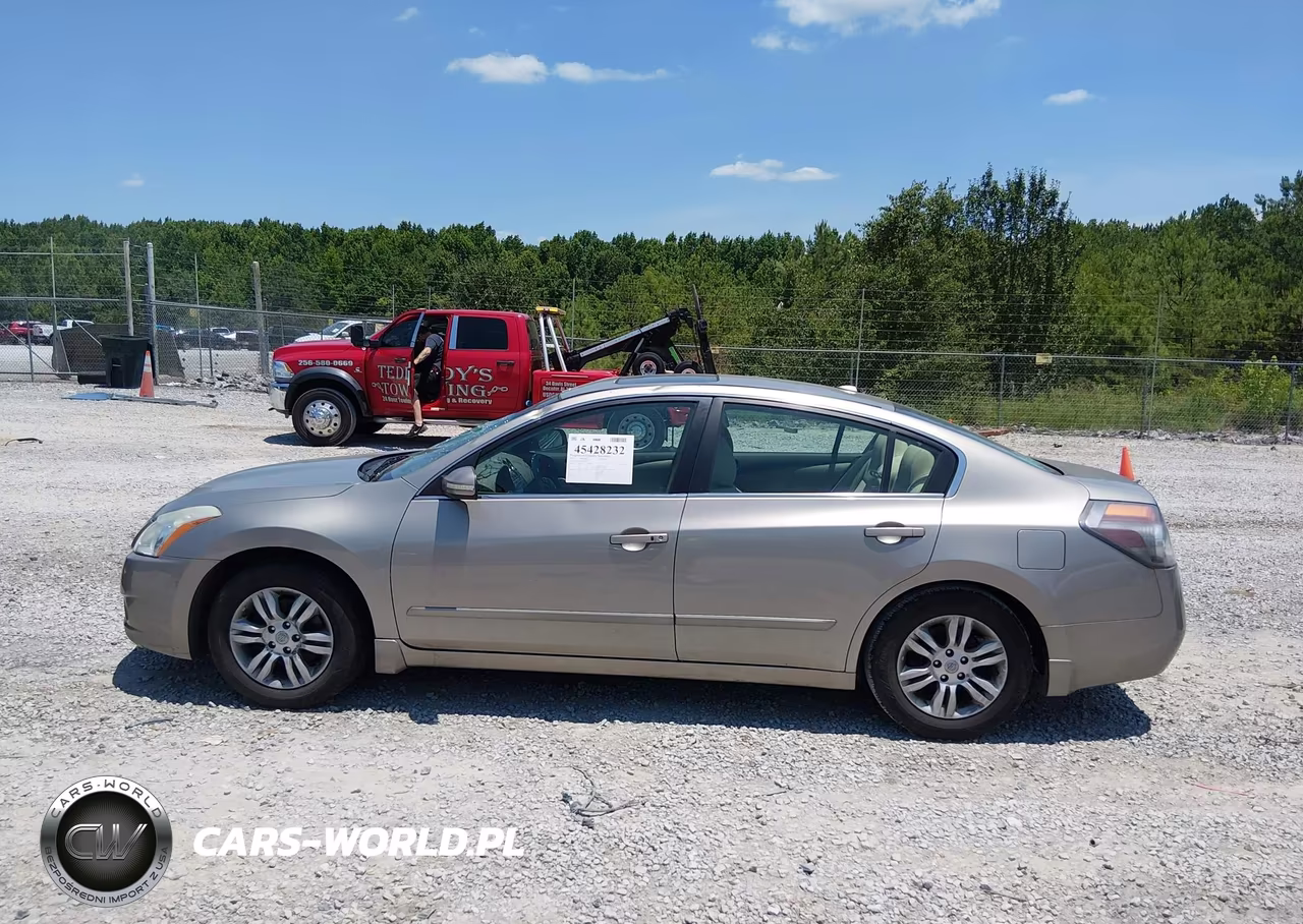 2011 Nissan Altima 2.5 S VIN:1N4AL2AP4BC105747 - 14
