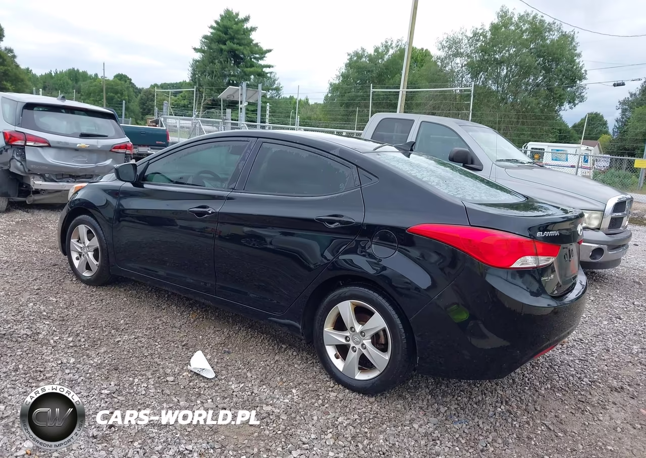 2013 Hyundai Elantra Gls VIN:5NPDH4AE6DH255496 - 3