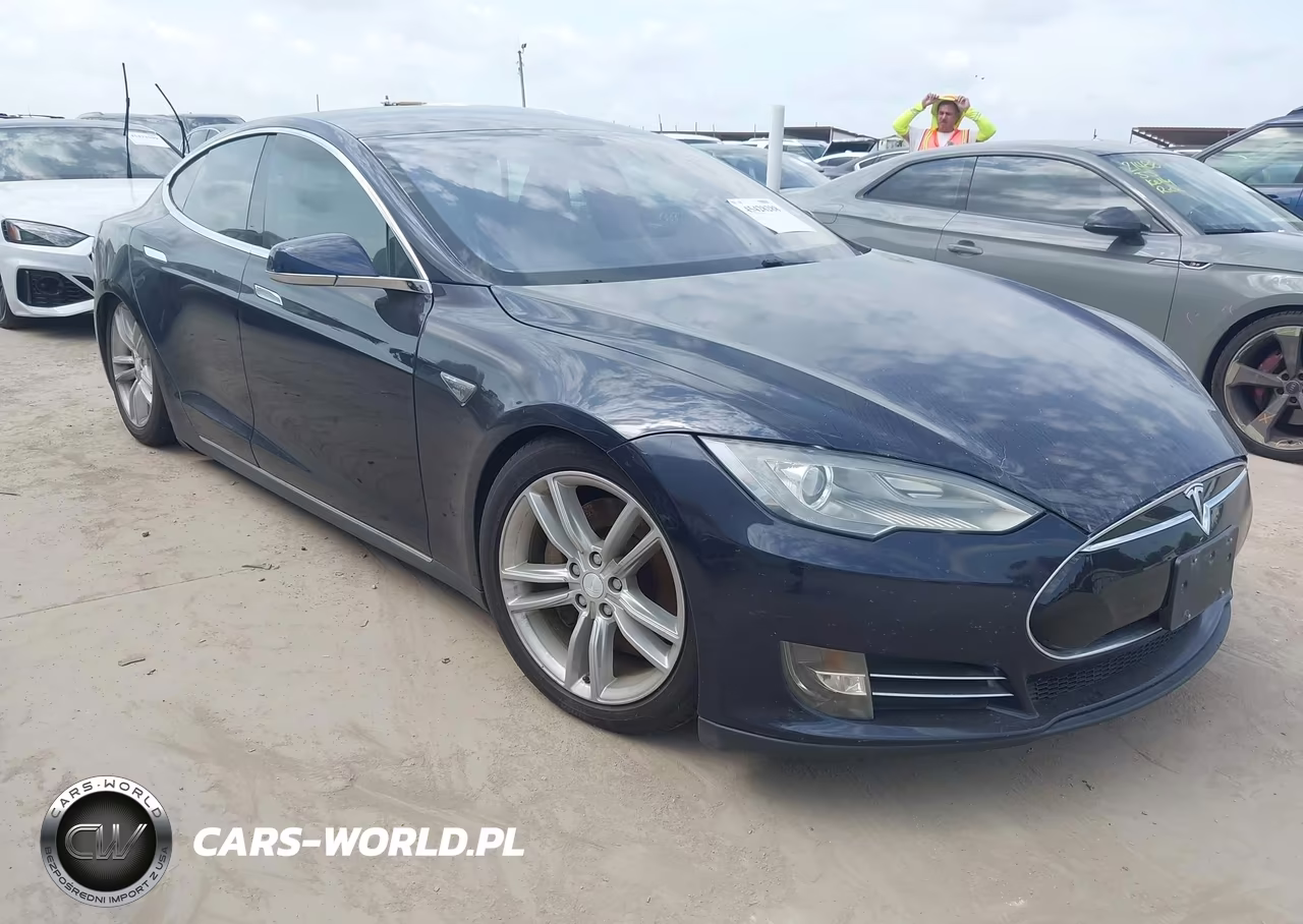 2013 Tesla Model S