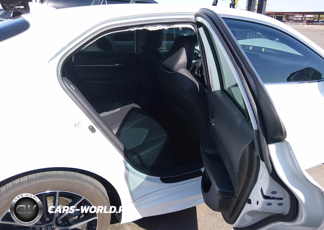2024 Toyota Camry Se VIN:4T1G11AK1RU843269 - 8