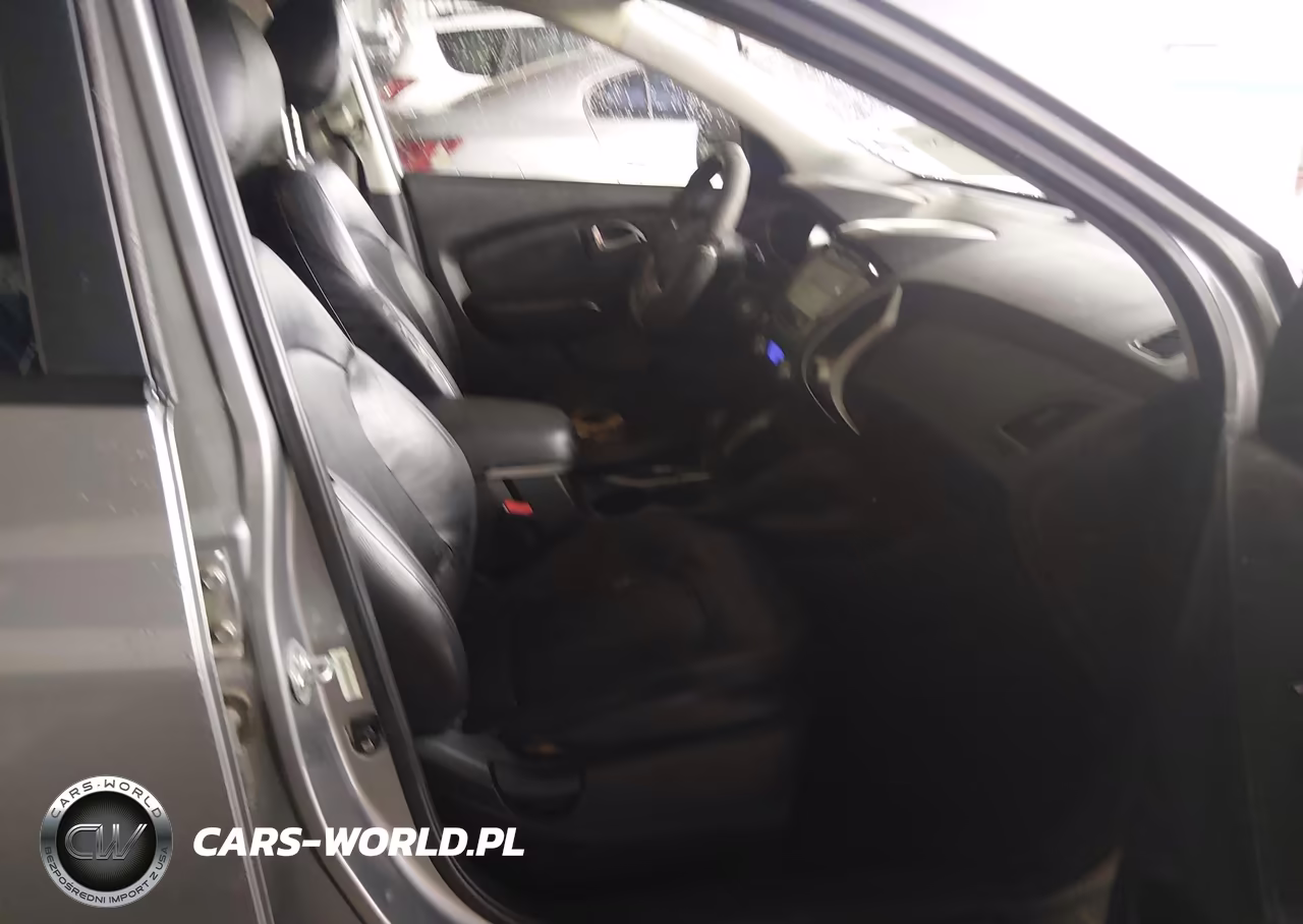 2010 Hyundai Tucson Limited VIN:KM8JU3AC9AU052378 - 5