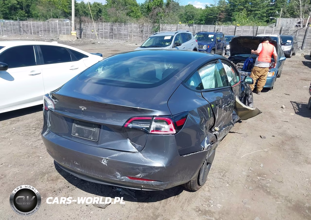 2022 Tesla Model 3 Rear-Wheel Drive VIN:5YJ3E1EA9NF352654 - 4