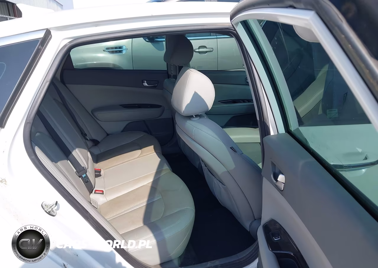 2018 Kia Optima Ex VIN:5XXGU4L30JG227589 - 8