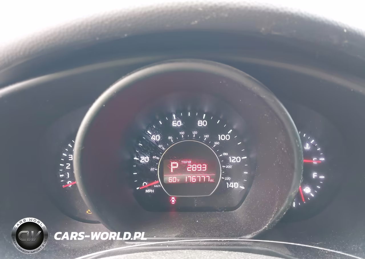 2017 Kia Soul VIN:KNDJN2A2XH7500865 - 7