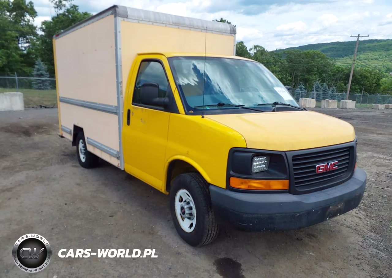 2009 GMC Savana Cutaway Work Van