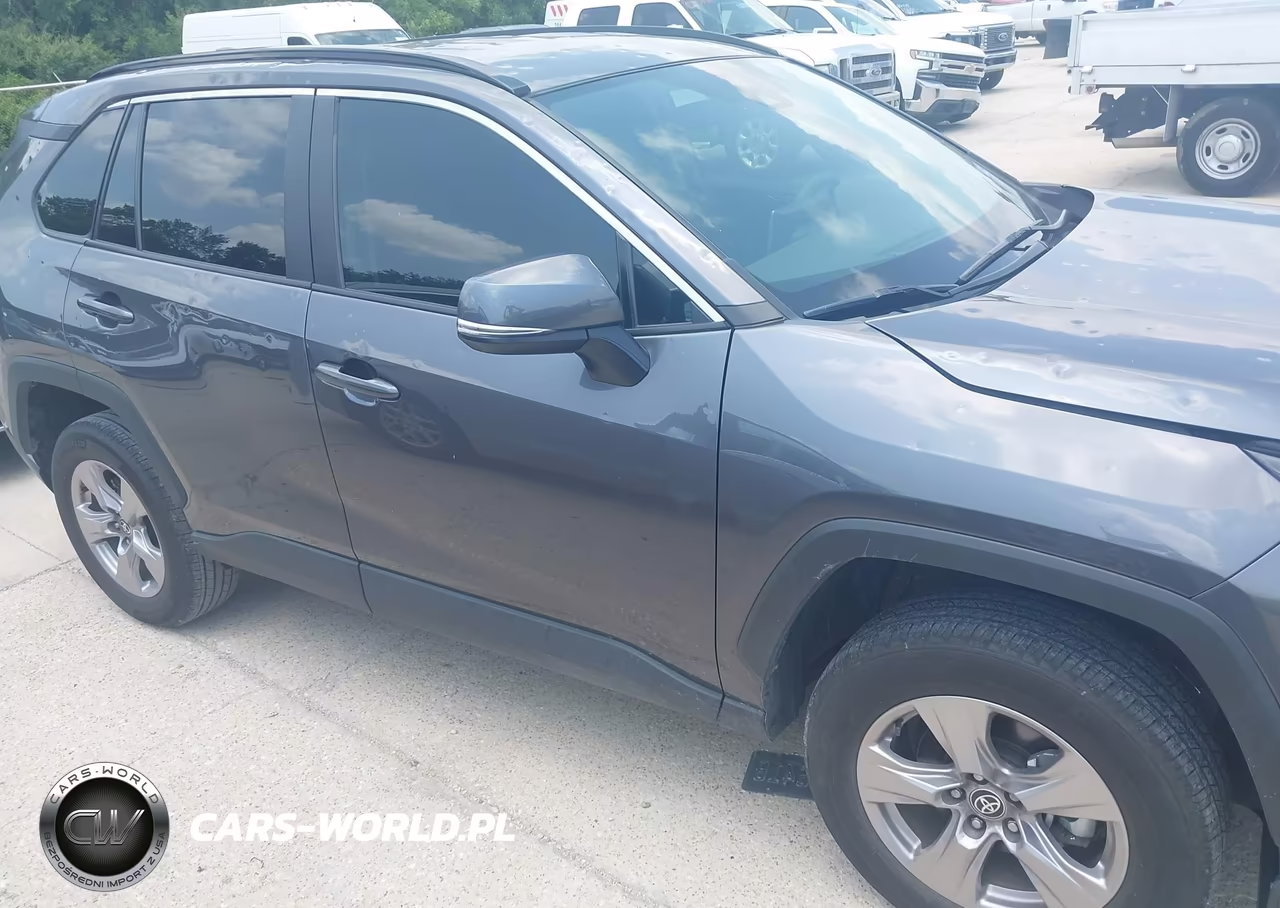 2024 Toyota Rav4 Xle VIN:2T3W1RFV1RC281749 - 13