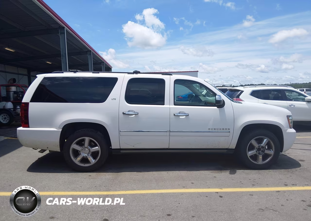 2011 Chevrolet Suburban 1500 Ltz VIN:1GNSCKE03BR397150 - 13