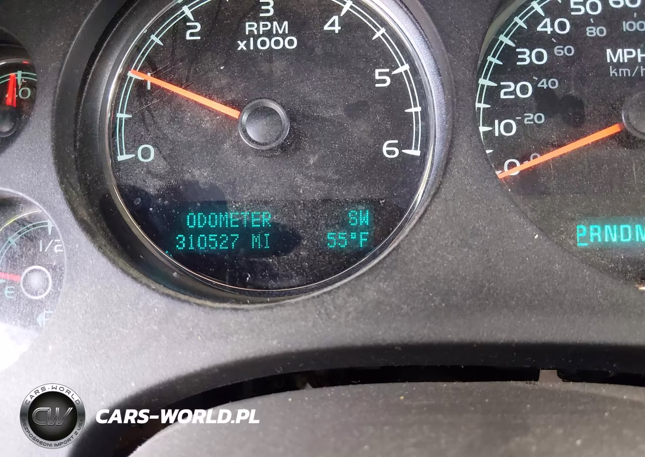 2011 Chevrolet Suburban 1500 Ltz VIN:1GNSCKE03BR397150 - 15
