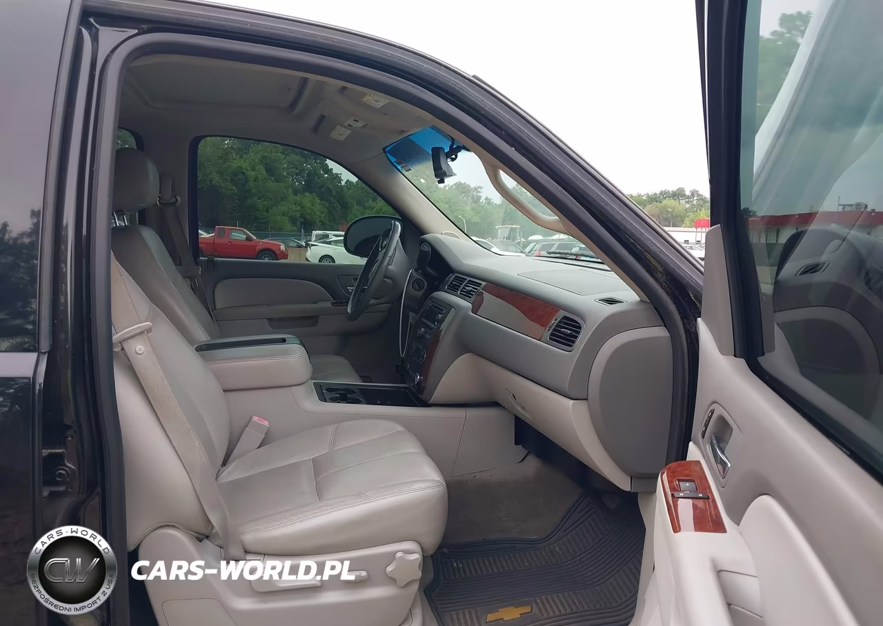 2012 Chevrolet Tahoe Lt VIN:1GNSKBE06CR101252 - 5