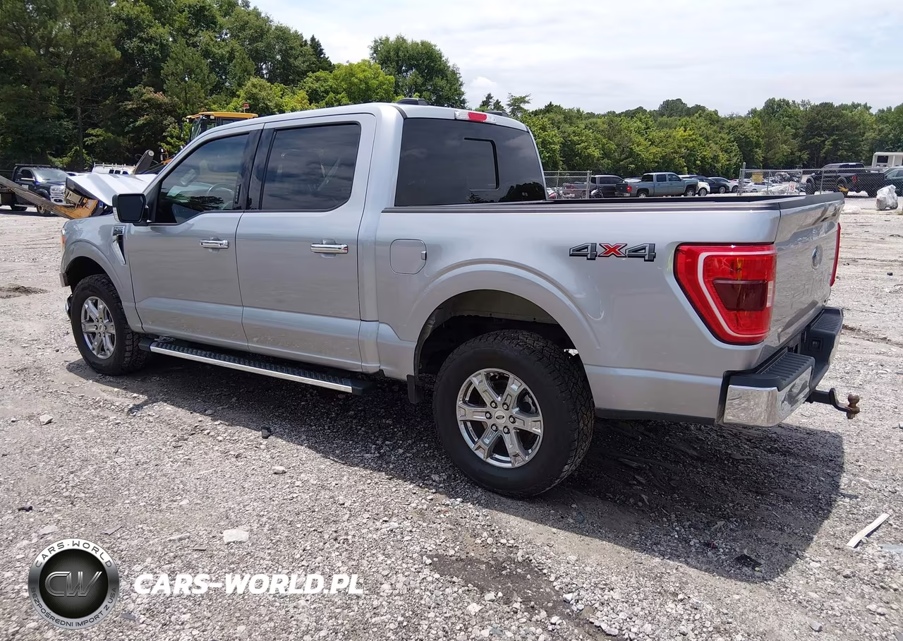 2023 Ford F-150 Xlt VIN:1FTEW1EP2PFD21061 - 3