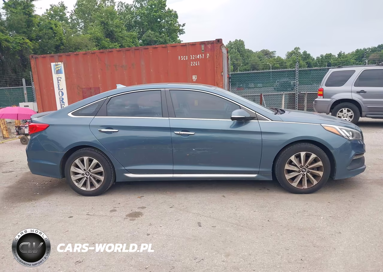 2016 Hyundai Sonata Sport VIN:5NPE34AF0GH426596 - 13