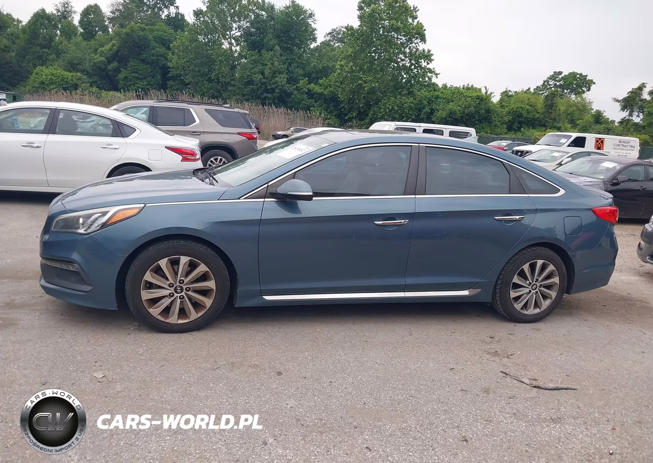 2016 Hyundai Sonata Sport VIN:5NPE34AF0GH426596 - 14