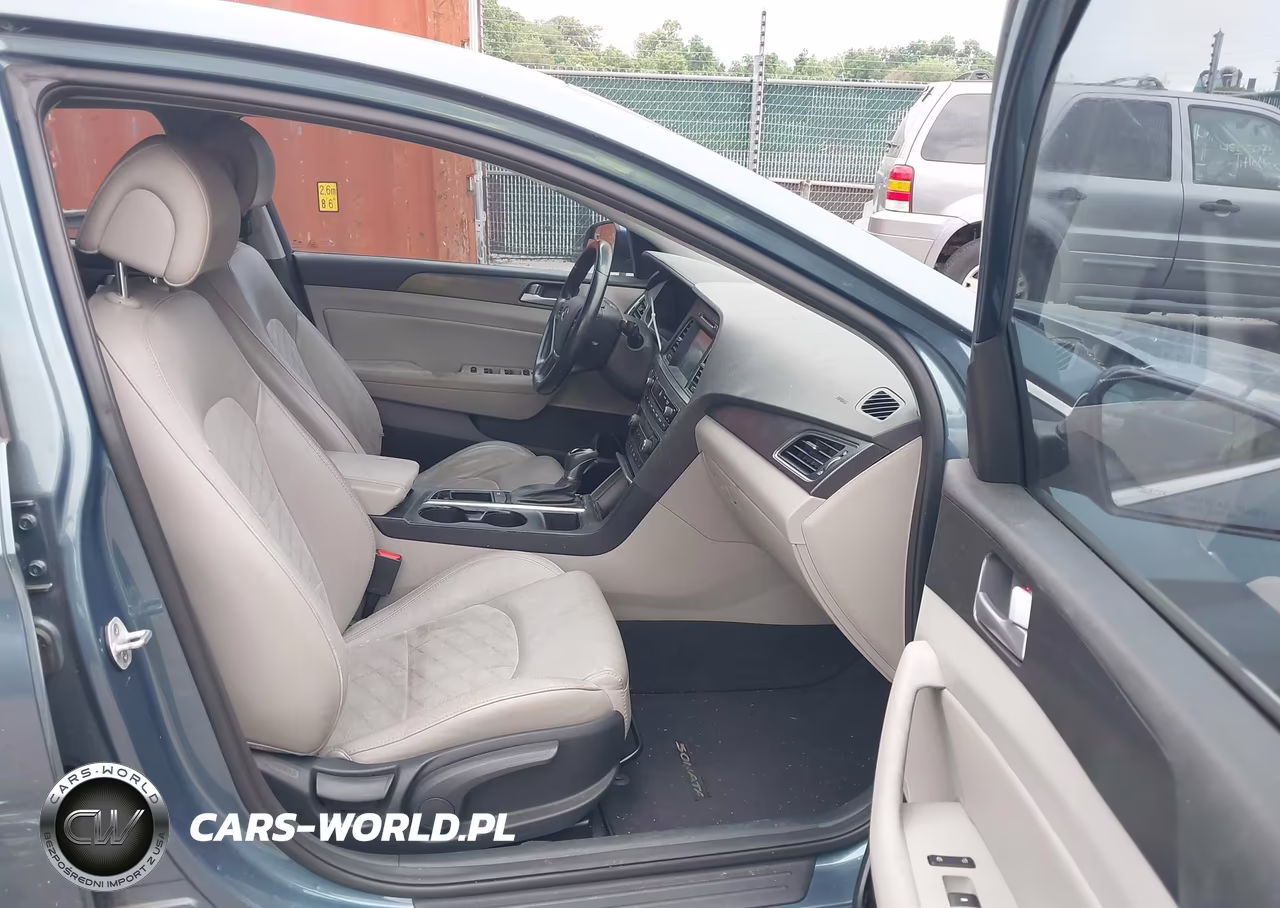 2016 Hyundai Sonata Sport VIN:5NPE34AF0GH426596 - 5