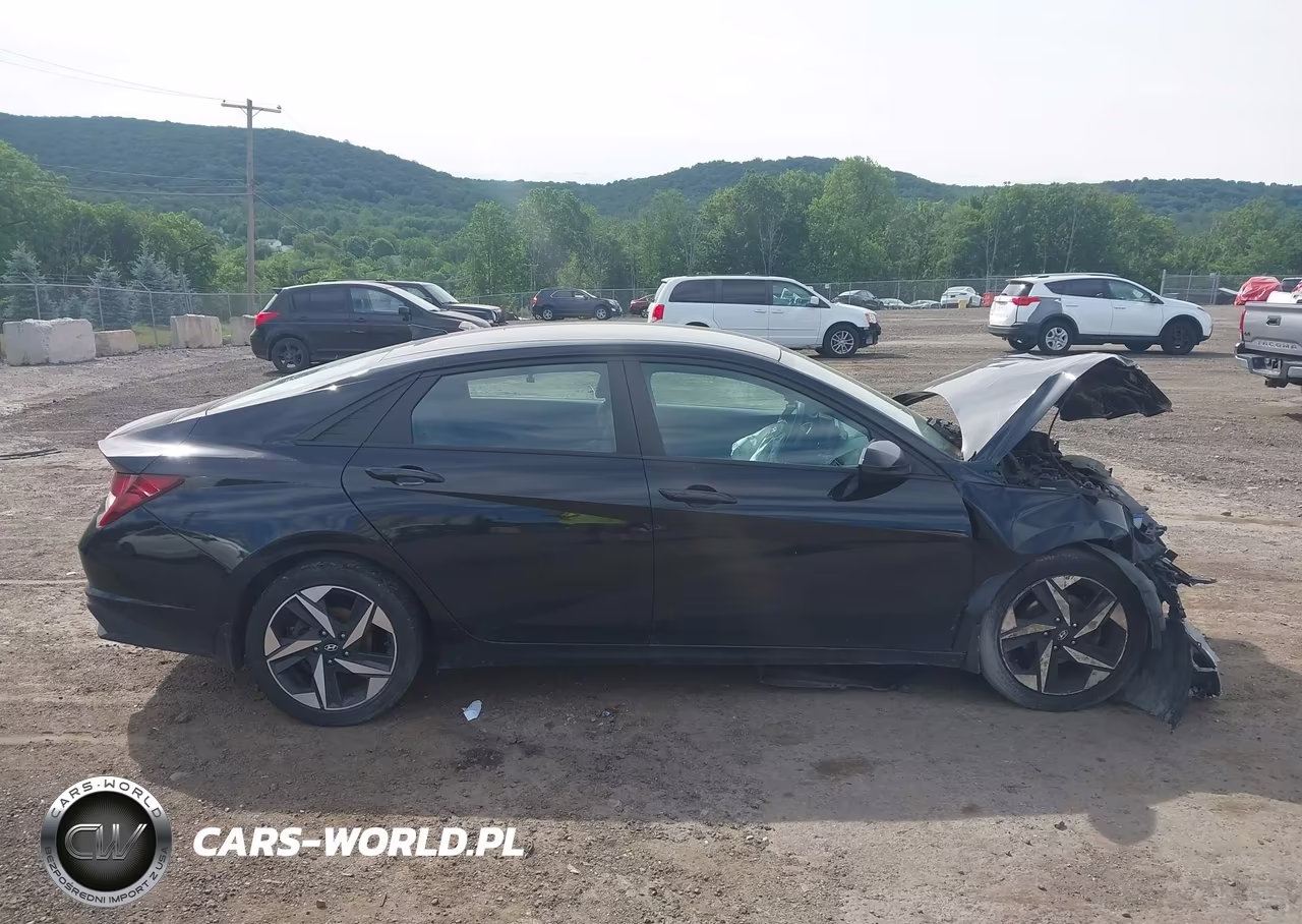 2023 Hyundai Elantra Sel VIN:KMHLS4AG6PU553311 - 13