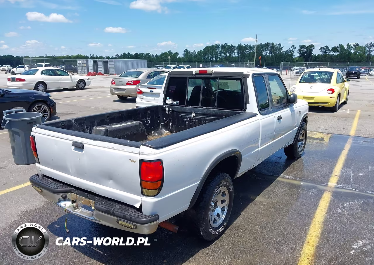 1996 Mazda B4000 Cab Plus VIN:4F4CR17X3TTM24178 - 4