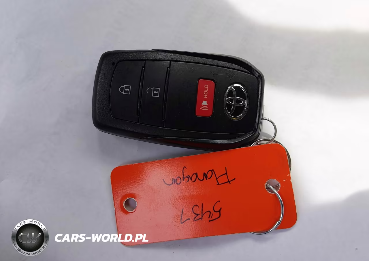 2024 Toyota Prius Prime Xse VIN:JTDACACU8R3036935 - 11