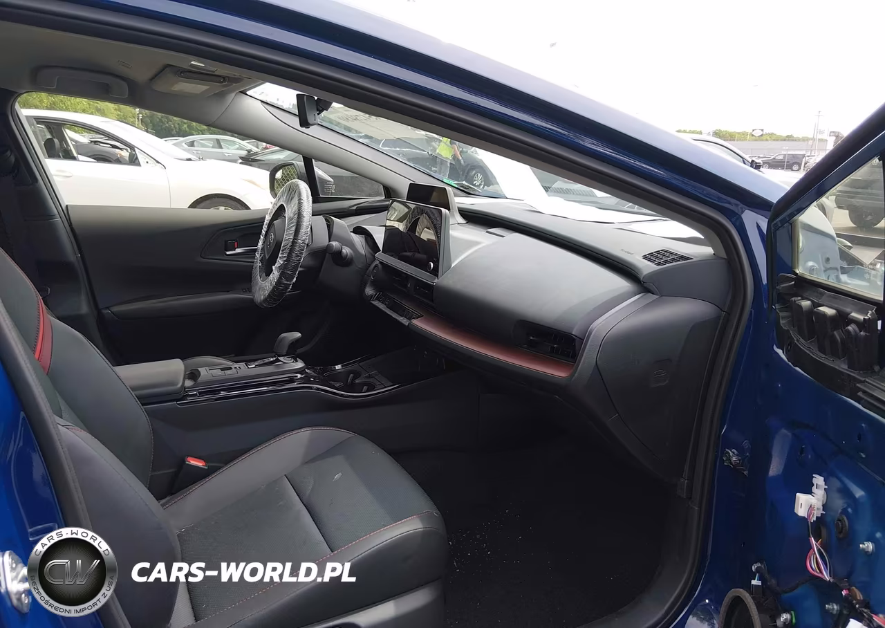 2024 Toyota Prius Prime Xse VIN:JTDACACU8R3036935 - 5