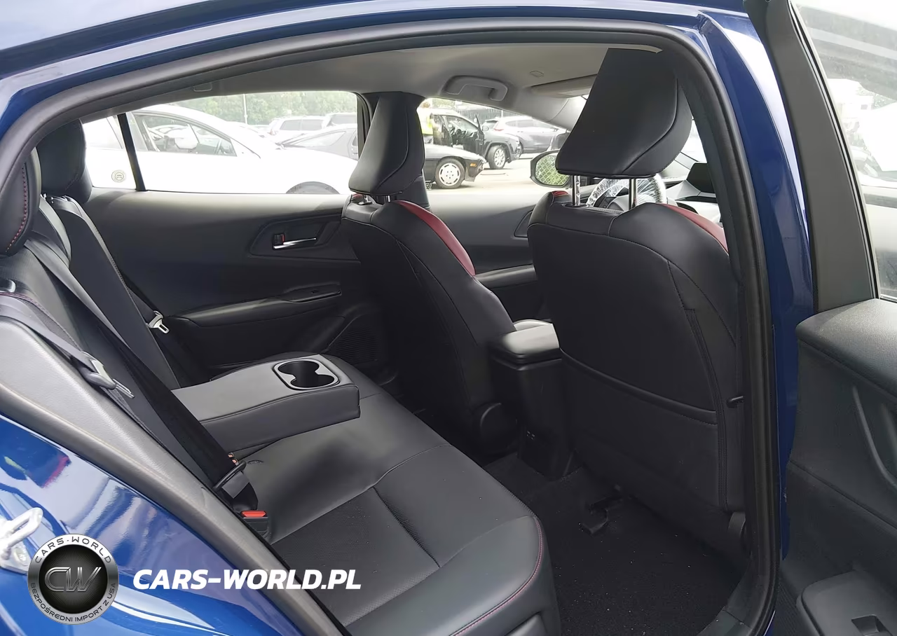 2024 Toyota Prius Prime Xse VIN:JTDACACU8R3036935 - 8