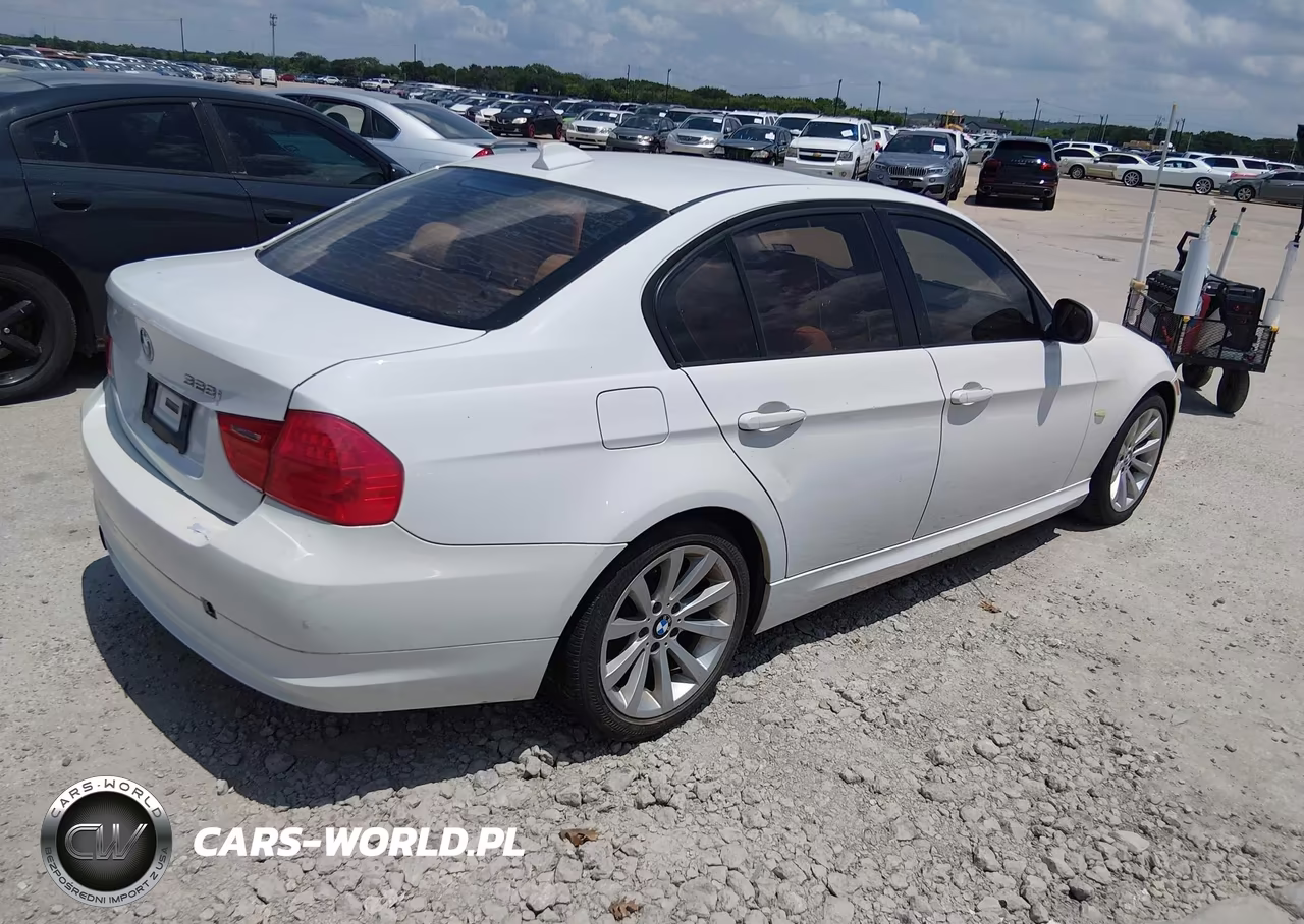 2011 BMW 328I VIN:WBAPH5G59BNM77955 - 4