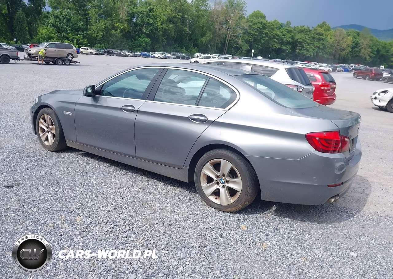 2011 BMW 528I VIN:WBAFR1C59BC742733 - 3