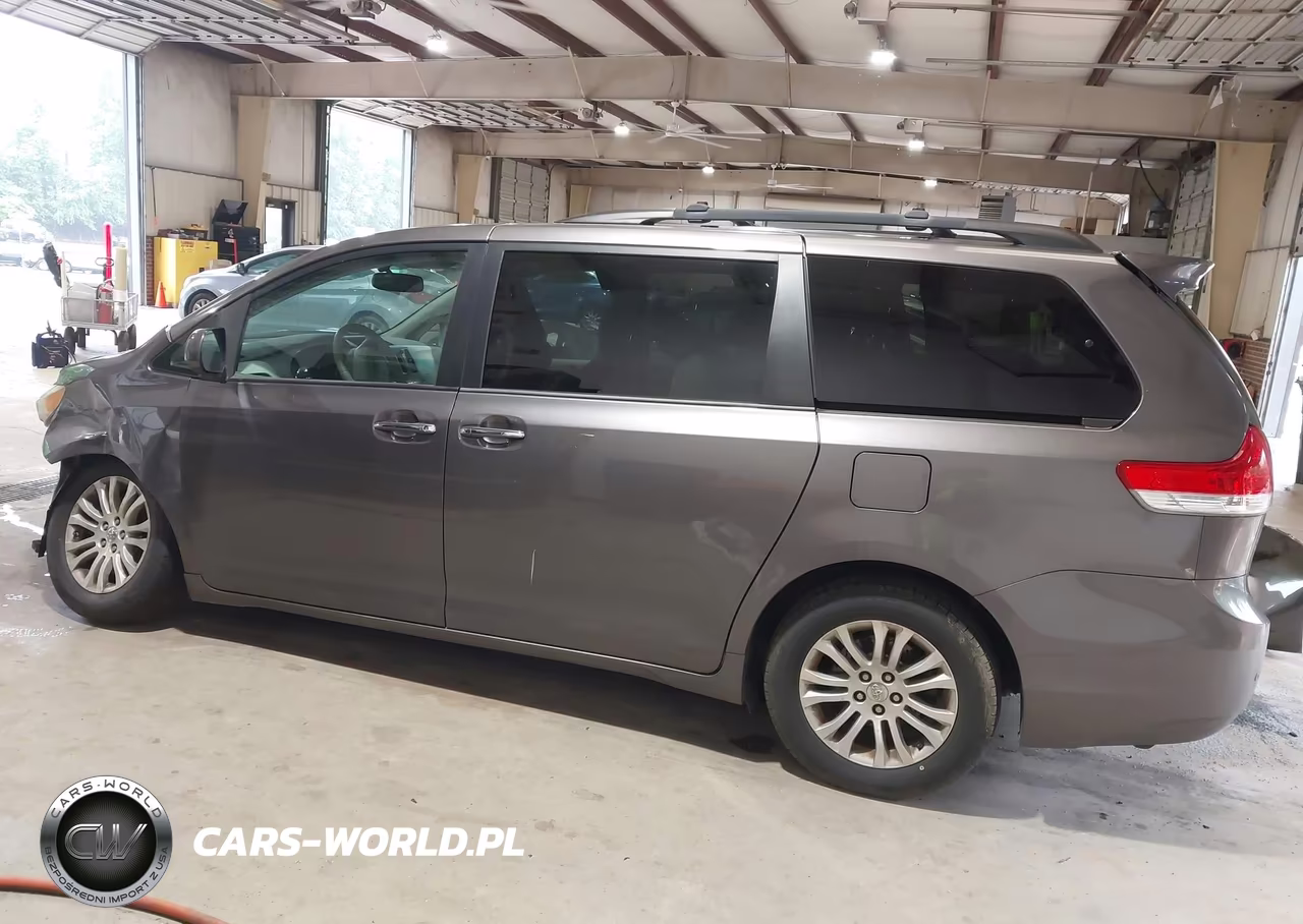 2014 Toyota Sienna Xle V6 8 Passenger VIN:5TDYK3DC5ES419923 - 15