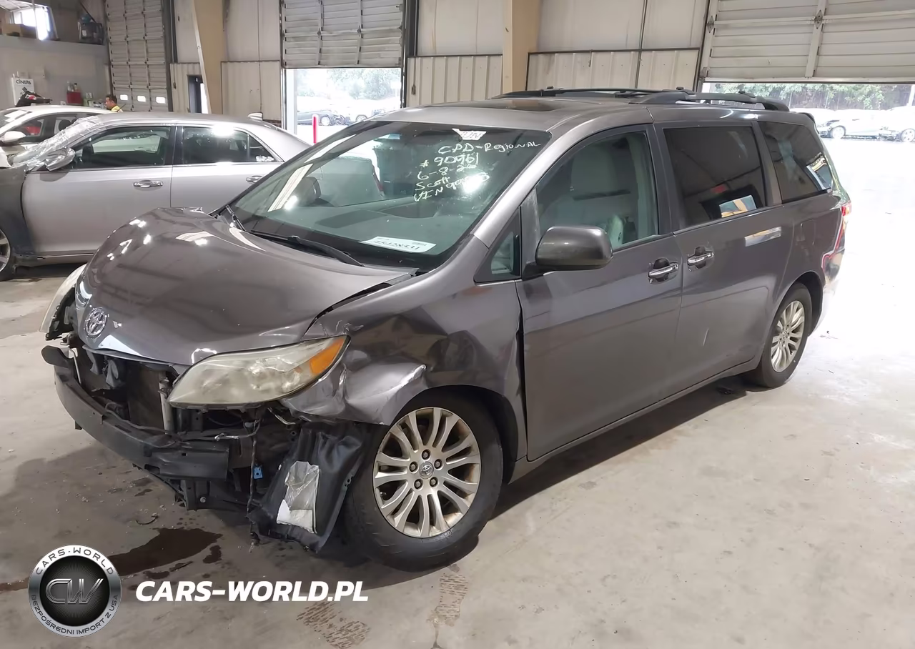 2014 Toyota Sienna Xle V6 8 Passenger VIN:5TDYK3DC5ES419923 - 2