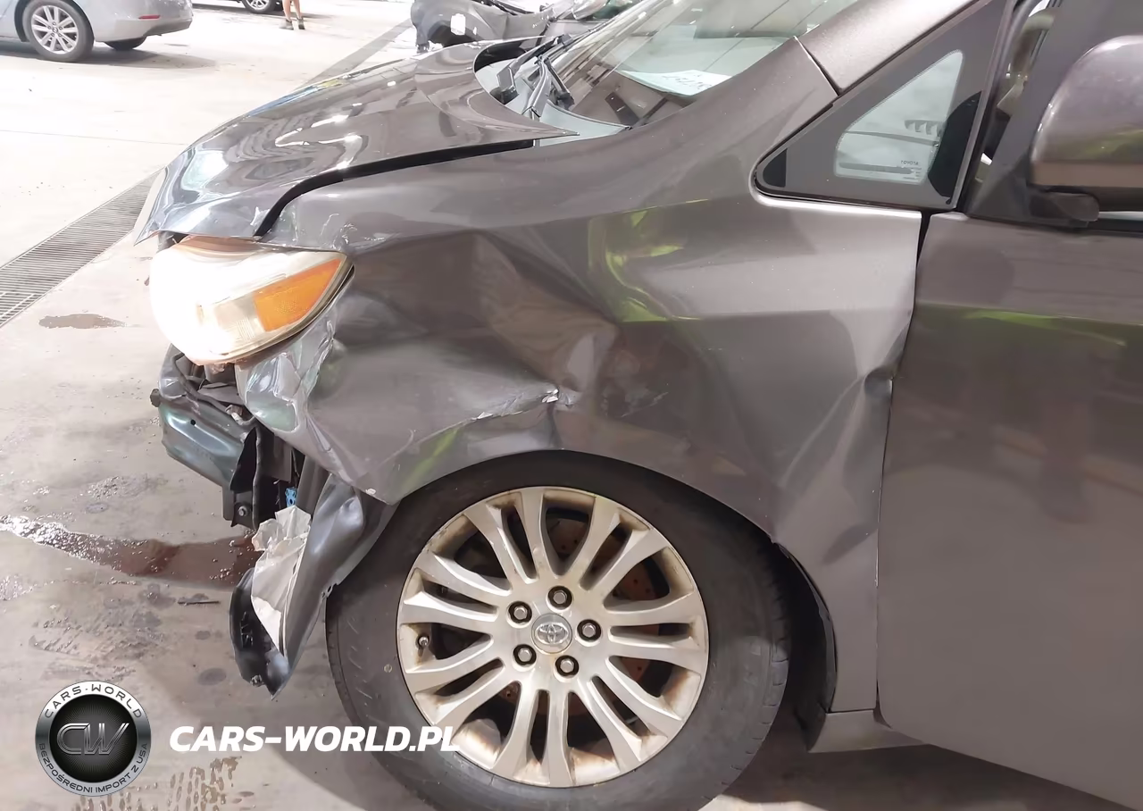 2014 Toyota Sienna Xle V6 8 Passenger VIN:5TDYK3DC5ES419923 - 6